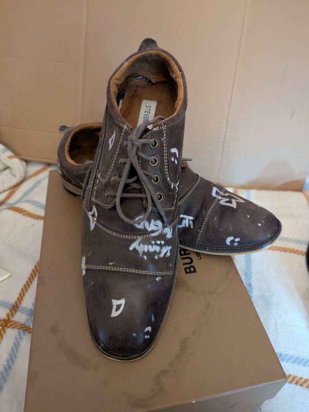 STEVE MADDEN Derby shoes / Distressed dark brown leather 10.5
